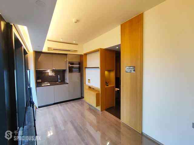 跑马地 - Eight Kwai Fong Happy Valley 02