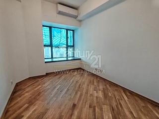 Mid Levels West - 80 Robinson Road 10