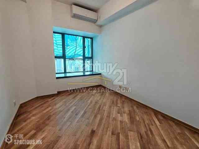 Mid Levels West - 80 Robinson Road 10