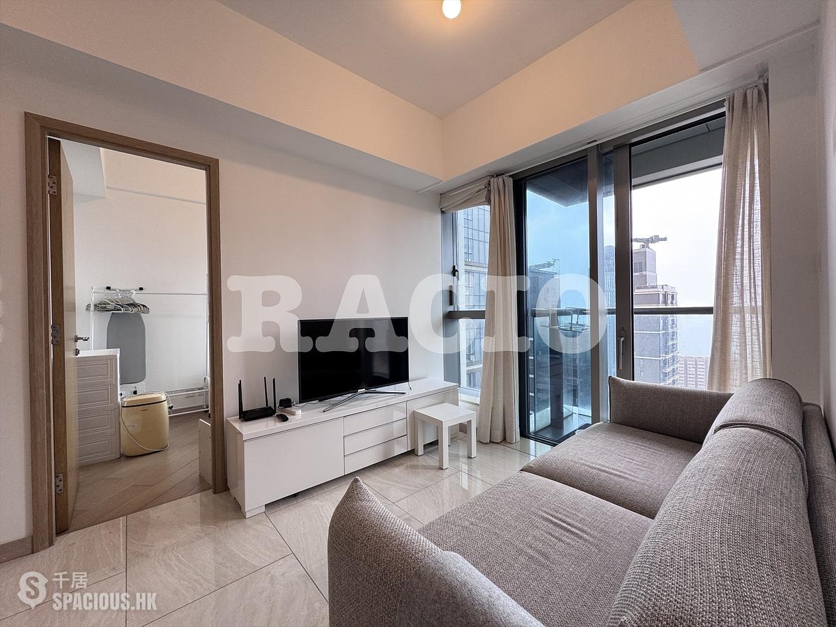 Sai Ying Pun - King's Hill 01