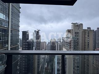 Sai Ying Pun - King's Hill 05