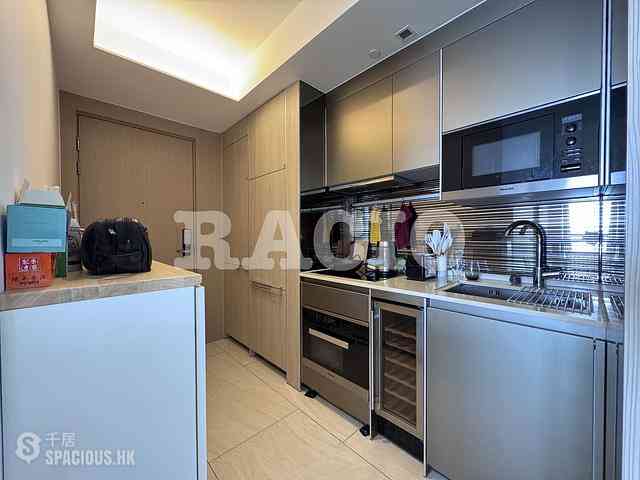Sai Ying Pun - King's Hill 10