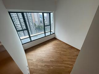 Mid Levels West - 80 Robinson Road 04