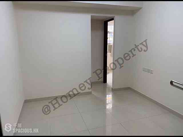 Kennedy Town - On Fat Building 02