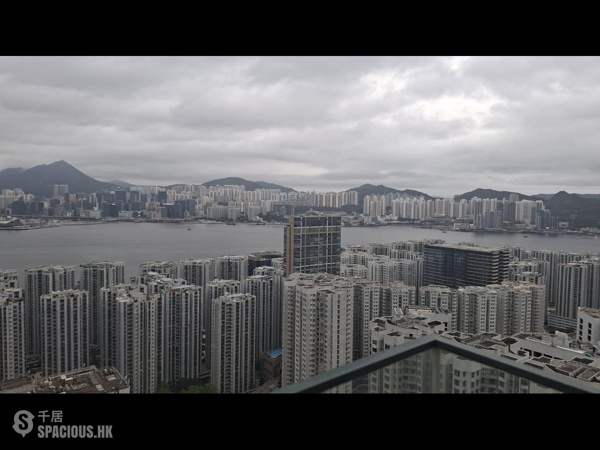 Quarry Bay - The Orchards Block 1 01