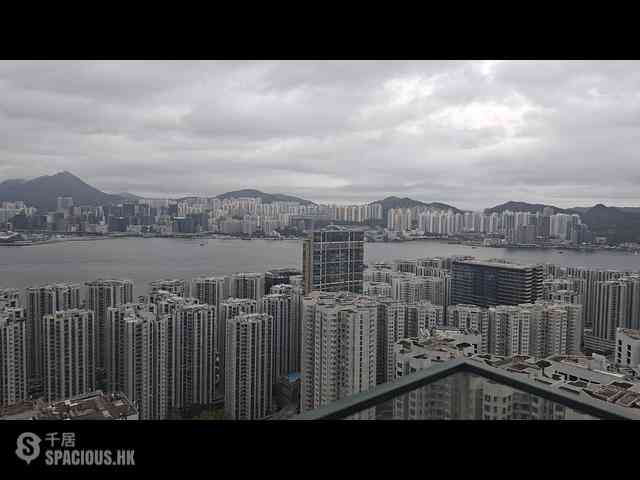 Quarry Bay - The Orchards Block 1 01