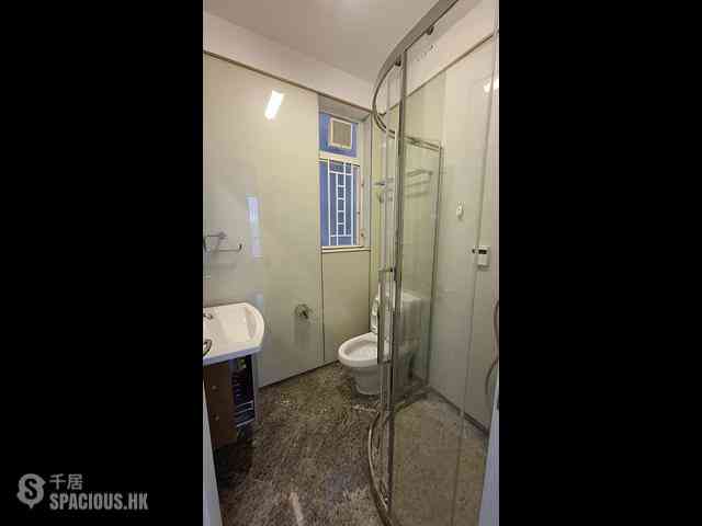 Quarry Bay - The Orchards Block 1 07