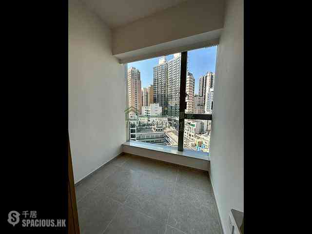 Sai Ying Pun - No.8 Hing Hon Road (Resiglow-Bonham) 07