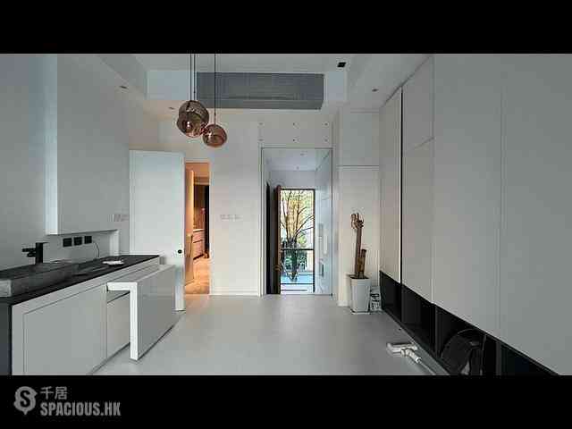 Gold Coast / So Kwun Wat - The Carmel 14