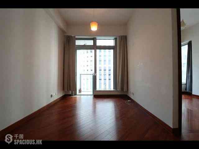 Wan Chai - The Avenue Phase 2 03