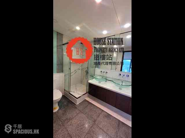 West Kowloon - The Harbourside Block 3 07
