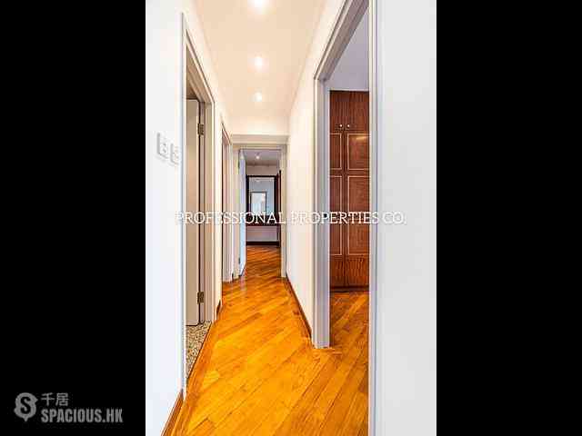 Mid Levels West - 80 Robinson Road 03