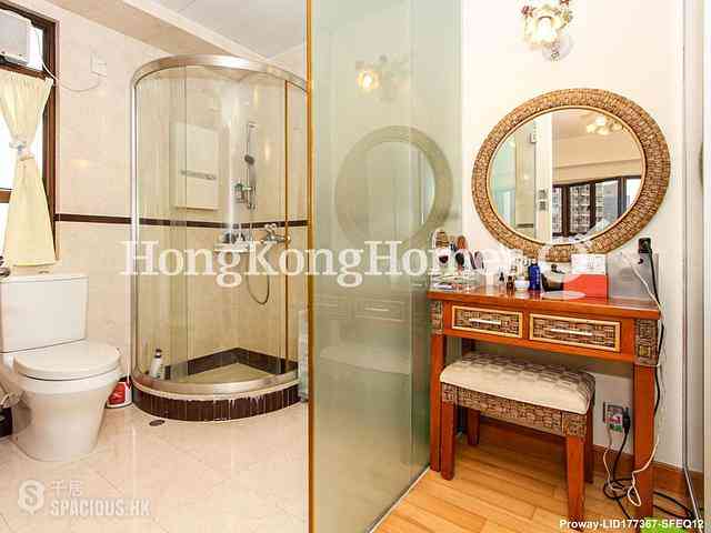 Wan Chai - Wing Way Court 05