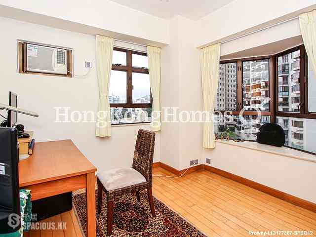 Wan Chai - Wing Way Court 06