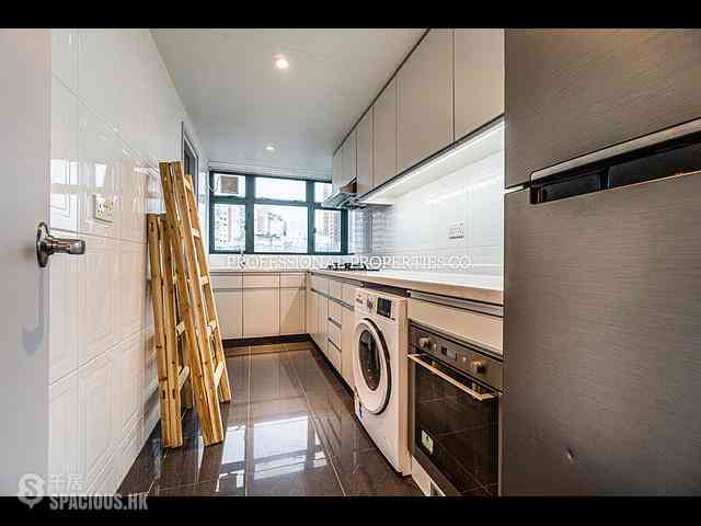 Mid Levels West - 80 Robinson Road 13