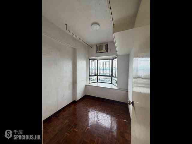 Sai Ying Pun - Connaught Garden 02