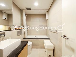 Pok Fu Lam - Aqua 33 11