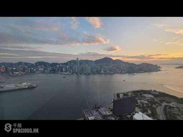 West Kowloon - The Harbourside Block 3 01