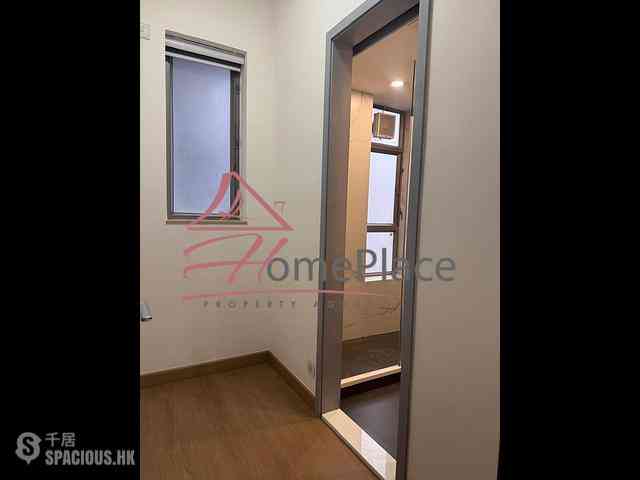 Sai Ying Pun - Island Crest 10