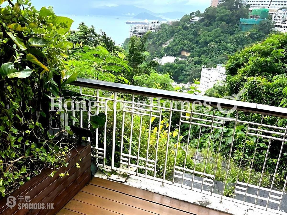 Pok Fu Lam - Bisney Terrace 01