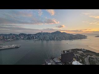 West Kowloon - The Harbourside 16