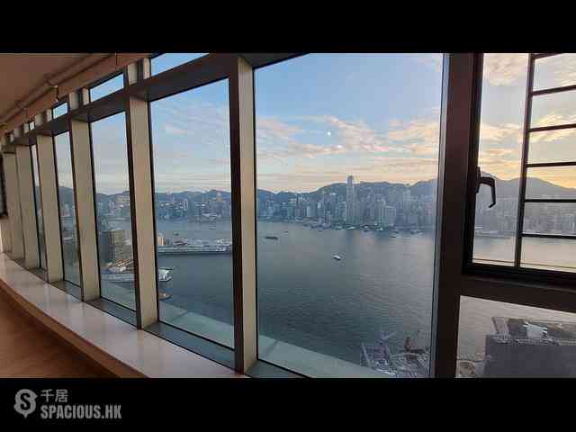 West Kowloon - The Harbourside 02