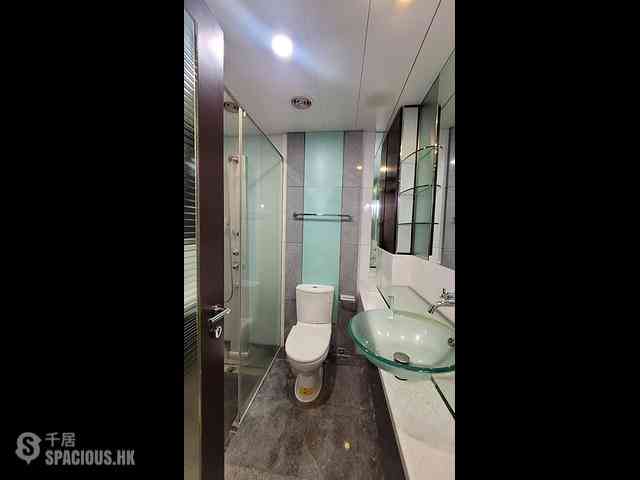 West Kowloon - The Harbourside 21