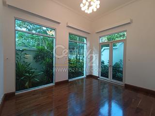 Repulse Bay - 110, Repulse Bay Road 08