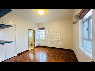 The Peak - Vivian Court 13
