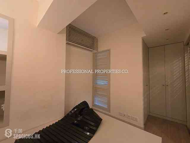 Mid Levels Central - Sun Fat Building 06