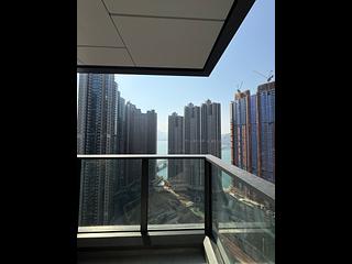 Lohas Park - Lohas Park Phase 12A Seasons Place 02