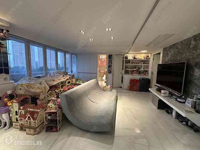 Jardines Lookout - Wing On Towers 02