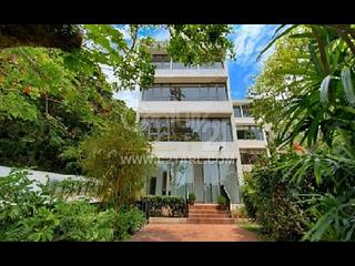 The Peak - Mount Austin Estate 06