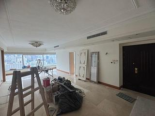 Whampoa Garden - Harbourfront Landmark 18
