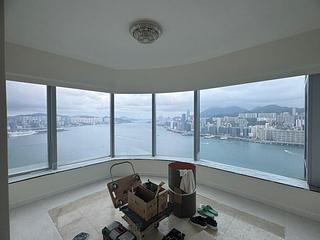 Whampoa Garden - Harbourfront Landmark 25