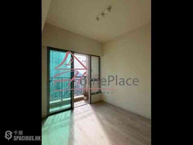 Kennedy Town - The Merton 01