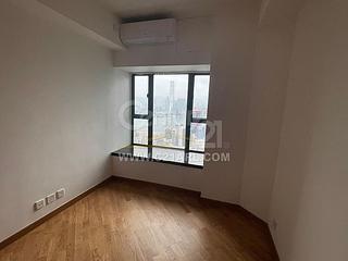 Mid Levels West - 80 Robinson Road 03