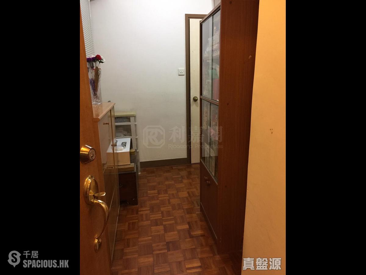 Tai Hang - The Jolly House 01