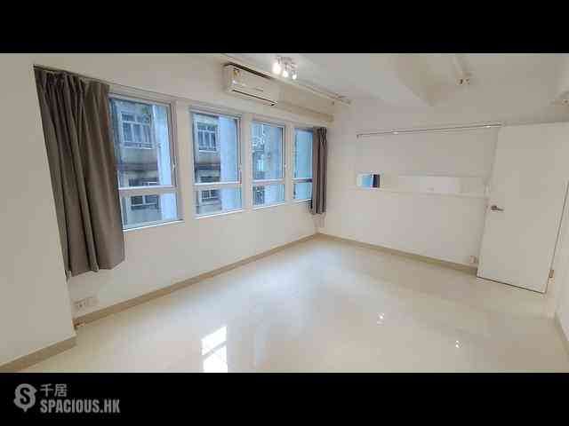 Sheung Wan - 8-10, Mercer Street 05