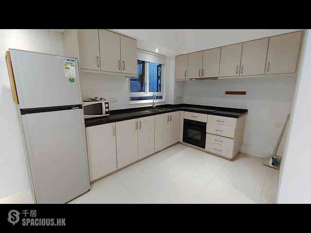 Sheung Wan - 8-10, Mercer Street 06