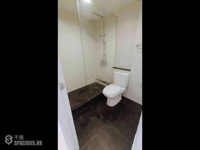 Sheung Wan - 8-10, Mercer Street 10