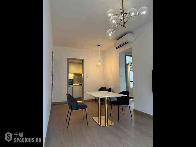 Sai Ying Pun - Island Crest 01