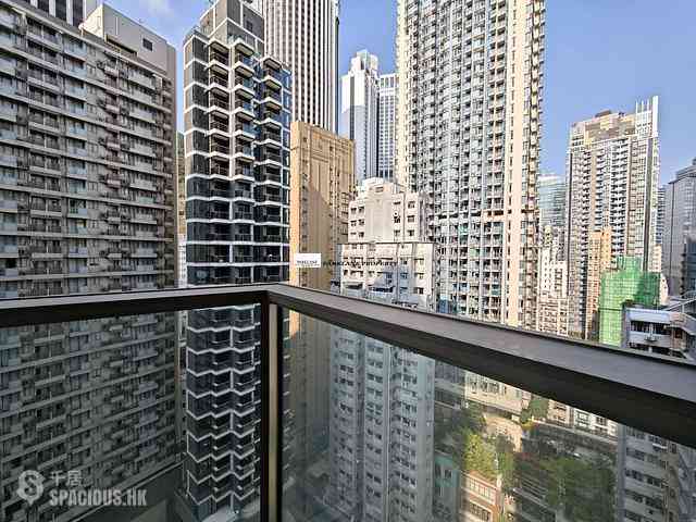 Wan Chai - The Avenue 04