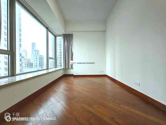 Wan Chai - The Avenue 04