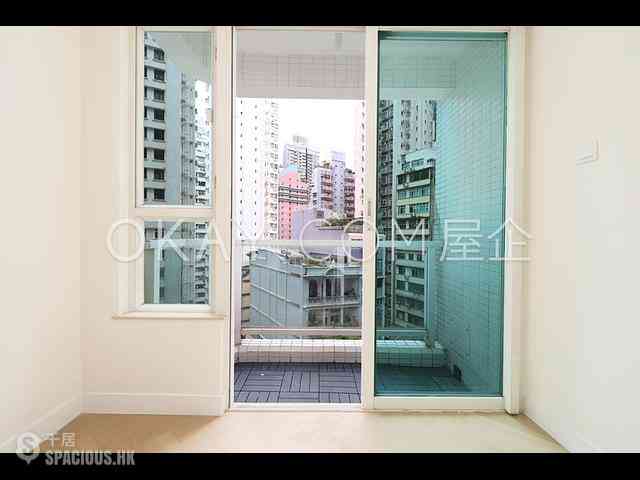 Sai Ying Pun - Reading Place 03