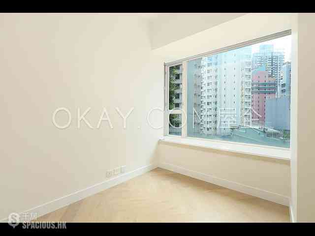 Sai Ying Pun - Reading Place 09