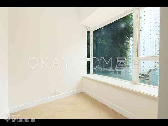 Sai Ying Pun - Reading Place 10
