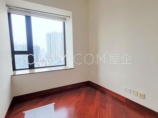 West Kowloon - The Arch Star Tower (Block 2) 04