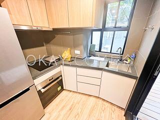 Sheung Wan - 256-258, Hollywood Road 10