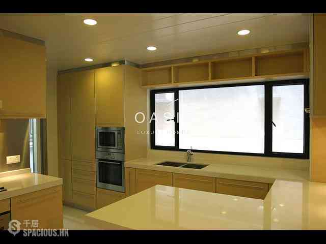 山顶 - Guildford Court 03
